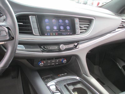 2022 Buick Enclave Essence