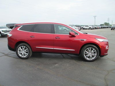 2022 Buick Enclave Essence