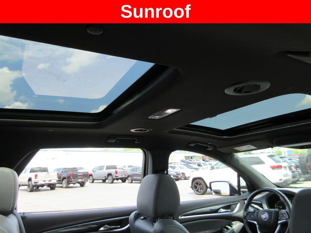 2024 Buick Enclave Essence