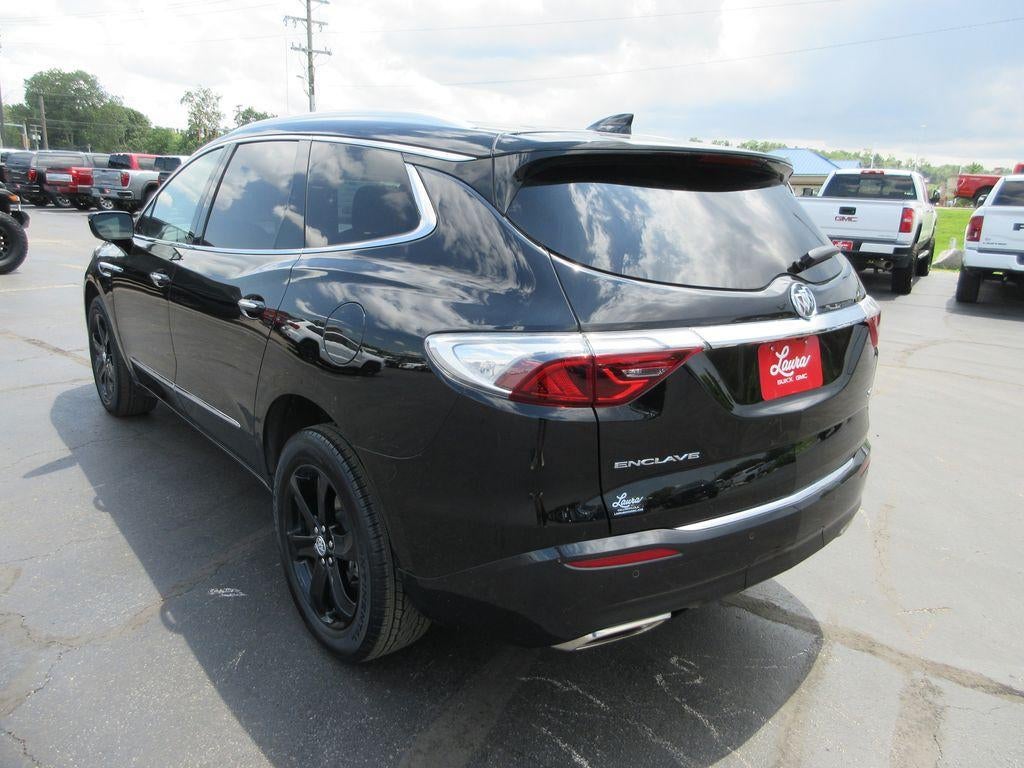 2024 Buick Enclave Essence