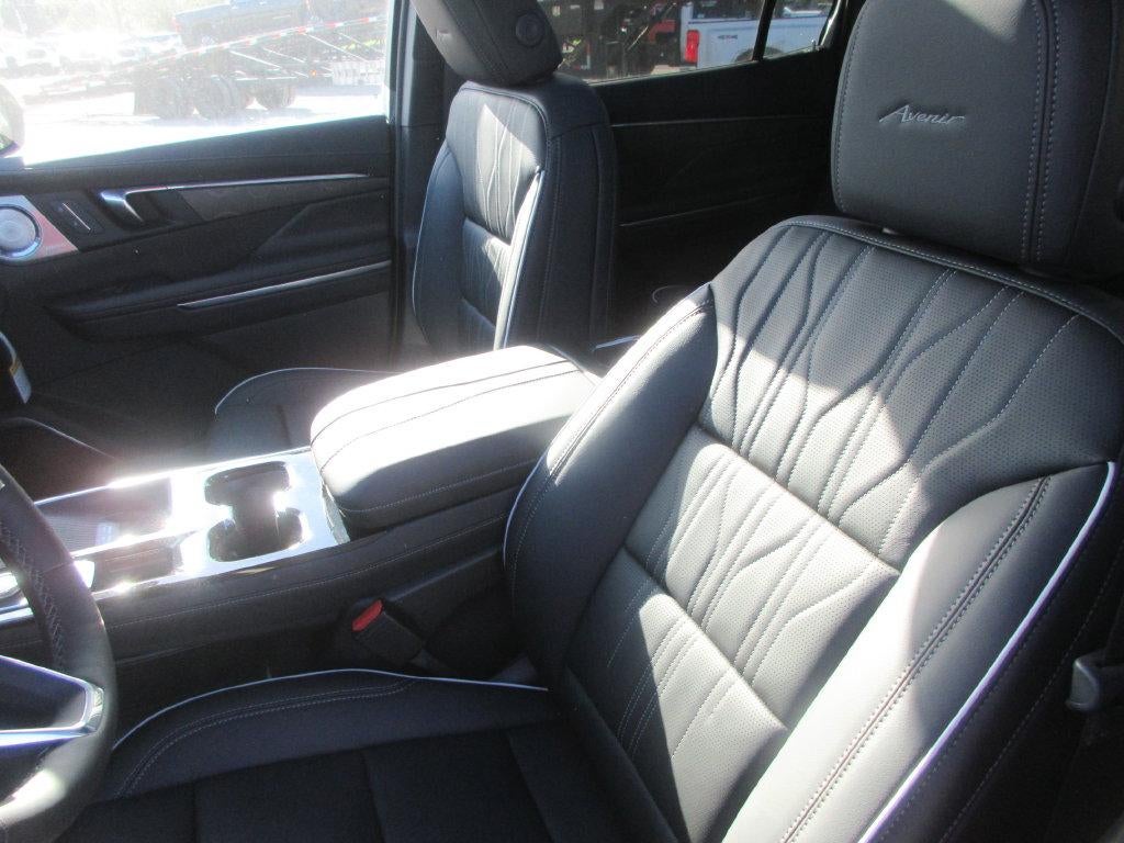 2027 Buick Enclave Avenir