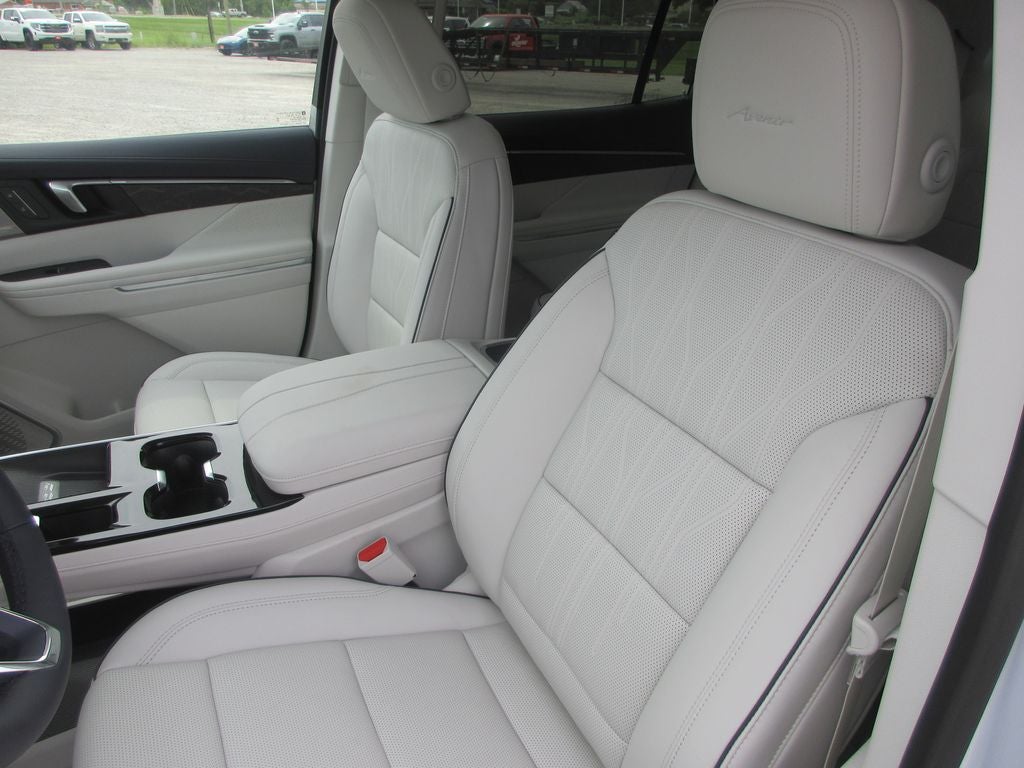 2027 Buick Enclave Avenir