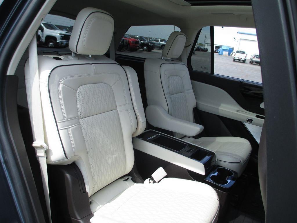 2022 Lincoln Aviator Black Label