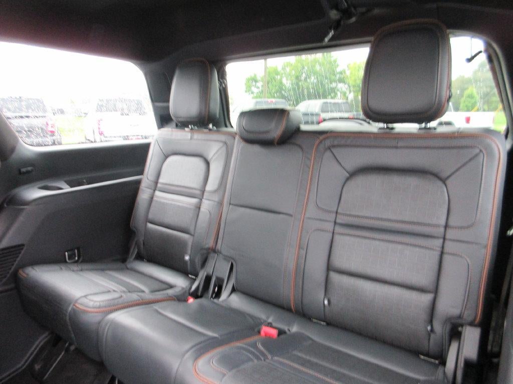 2022 Lincoln Navigator Black Label