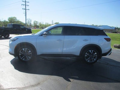 2023 INFINITI QX60 LUXE
