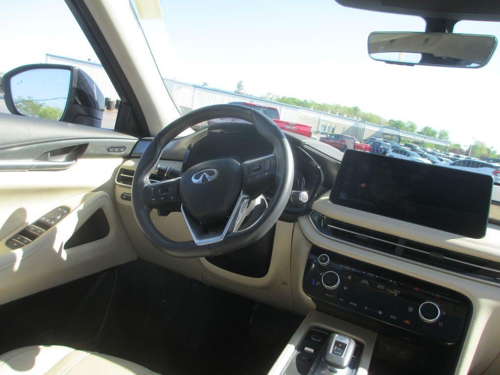2023 INFINITI QX60 LUXE