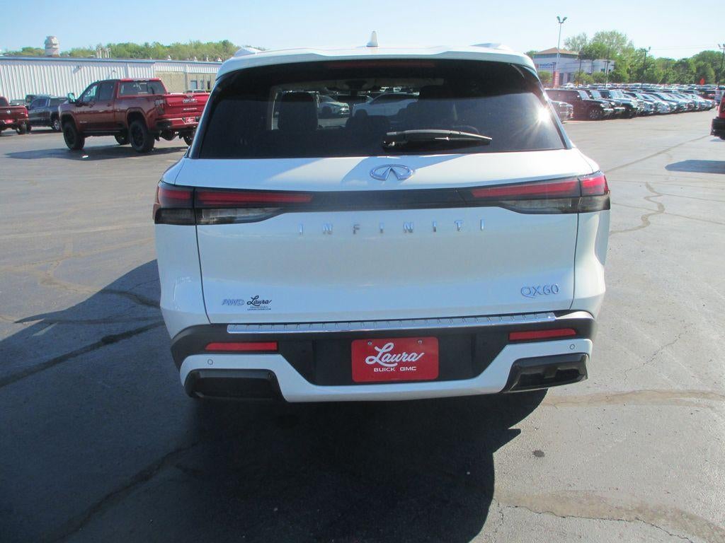 2023 INFINITI QX60 LUXE
