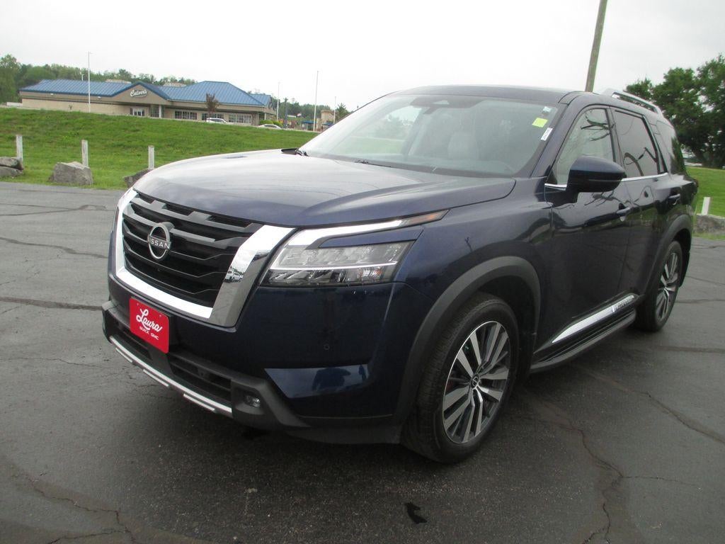 2022 Nissan Pathfinder Platinum