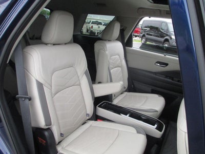 2022 Nissan Pathfinder Platinum