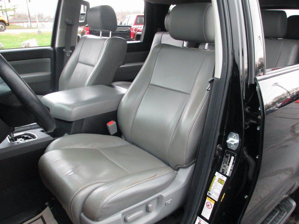 2022 Toyota Sequoia SR5