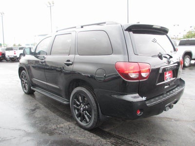2022 Toyota Sequoia SR5