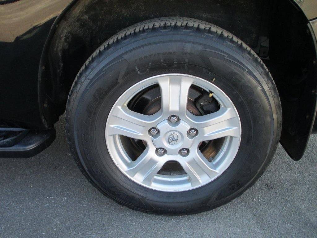 2015 Toyota Sequoia SR5