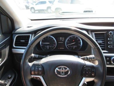 2016 Toyota Highlander XLE V6