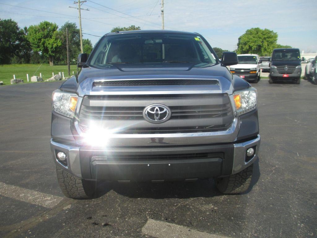 2014 Toyota Tundra 4WD Truck SR