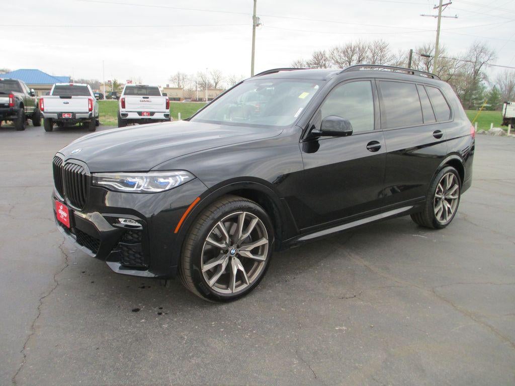 2022 BMW X7 M50i