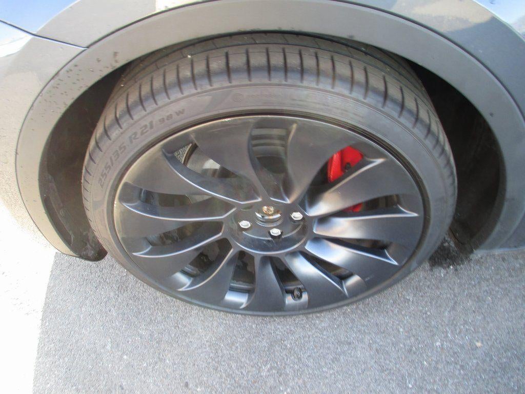 2022 Tesla Model Y Performance Dual Motor All-Wheel Drive