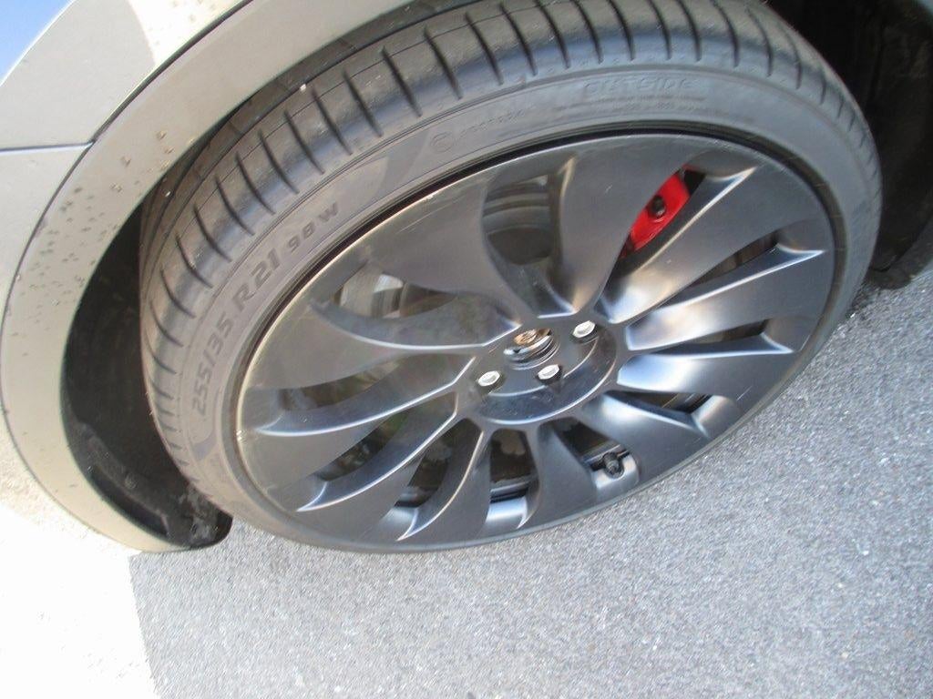 2022 Tesla Model Y Performance Dual Motor All-Wheel Drive