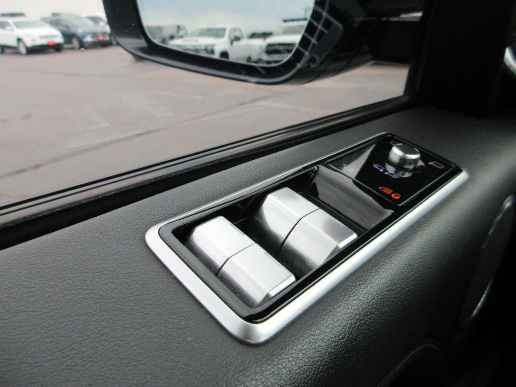 2020 Land Rover Range Rover P525 HSE