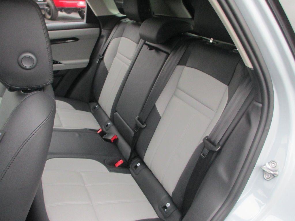 2025 Land Rover Range Rover Evoque Dynamic SE