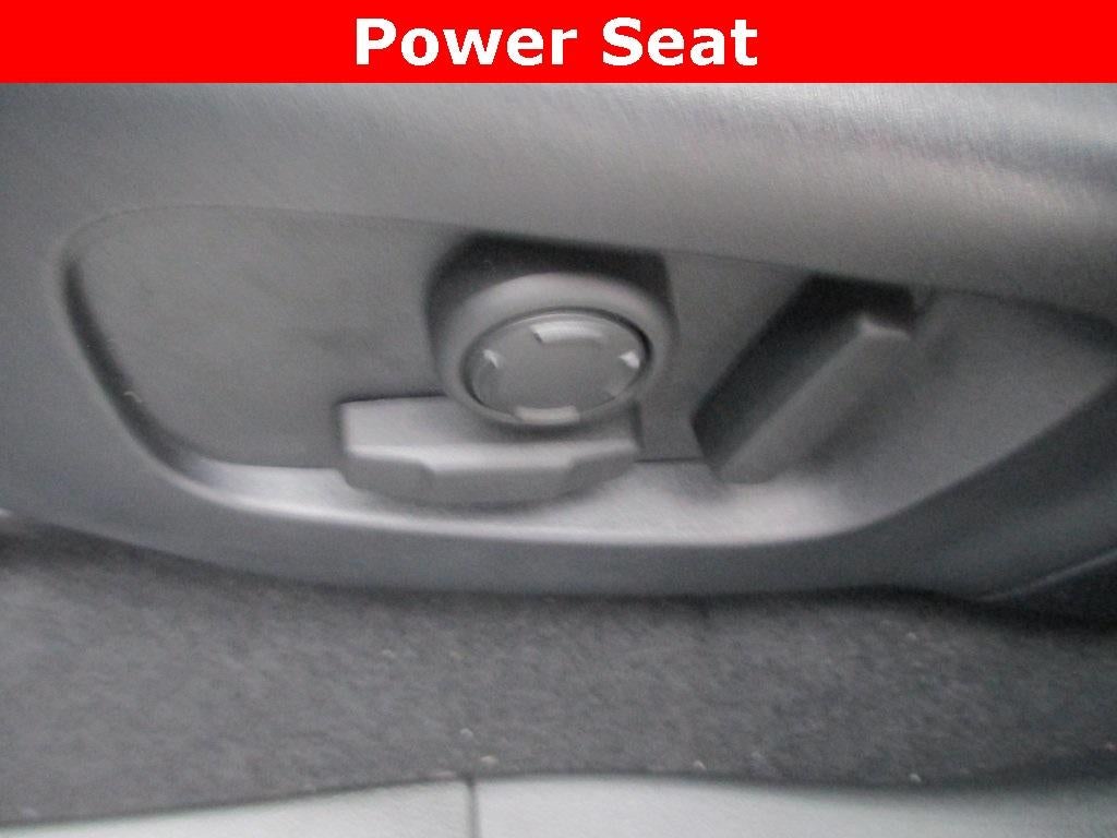 2025 Land Rover Range Rover Evoque Dynamic SE