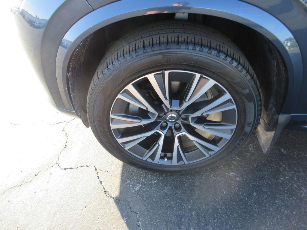 2022 Volvo XC90 T6 Momentum 7 Passenger