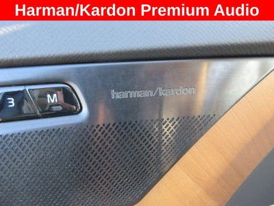 2022 Volvo XC90 T6 Momentum 7 Passenger