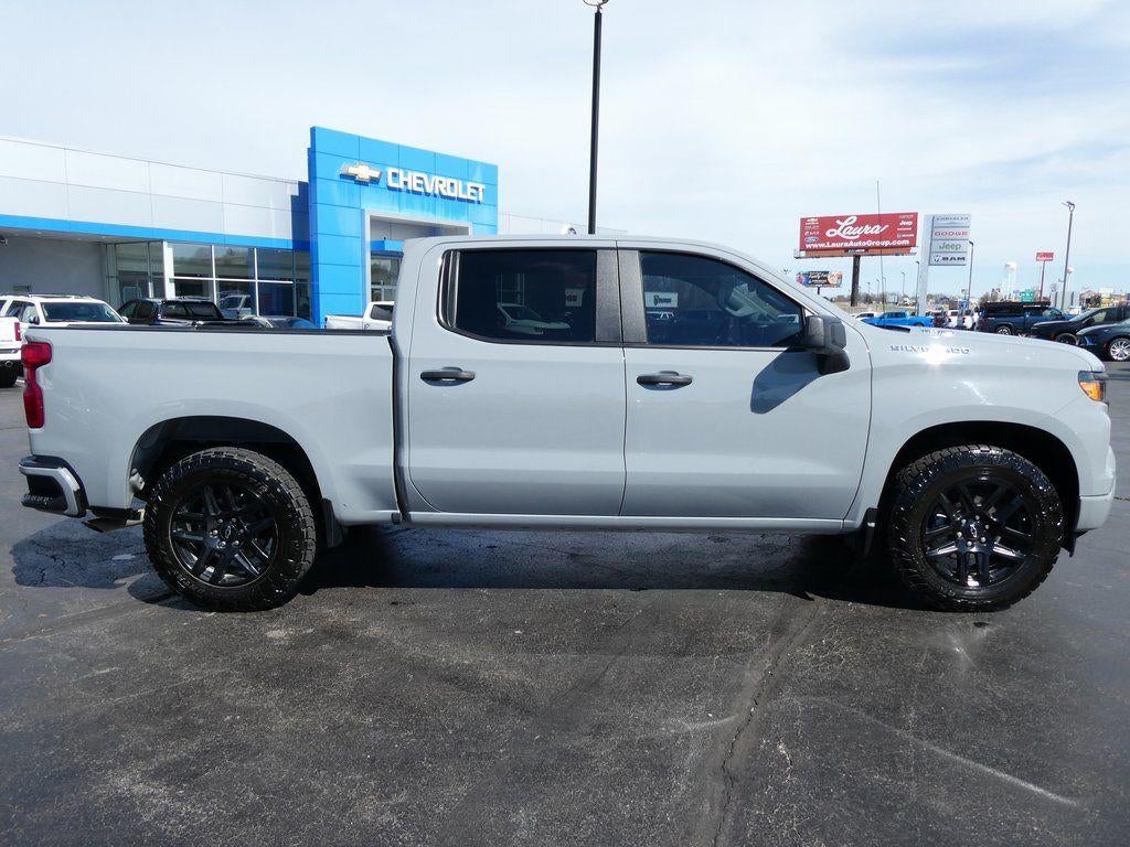 2025 Chevrolet Silverado 1500 Custom
