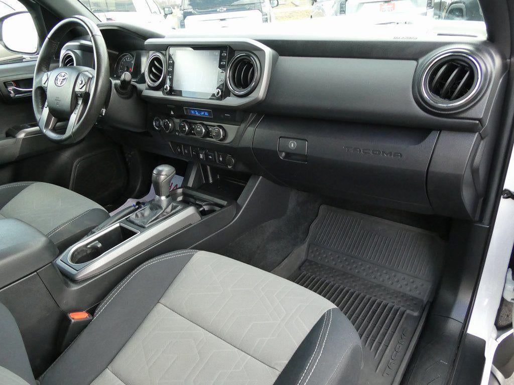 2022 Toyota Tacoma 4WD SR