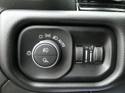 2025 RAM 1500 Laramie 4x4 Crew Cab 5'7" Box