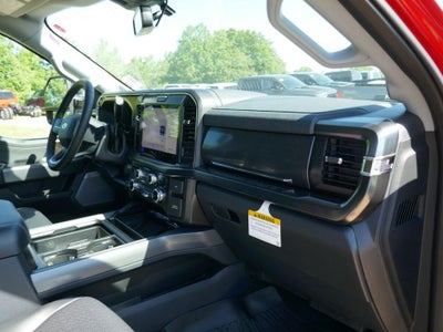 2026 Ford Super Duty F-550 DRW XL 4WD Crew Cab 179" WB 60" CA