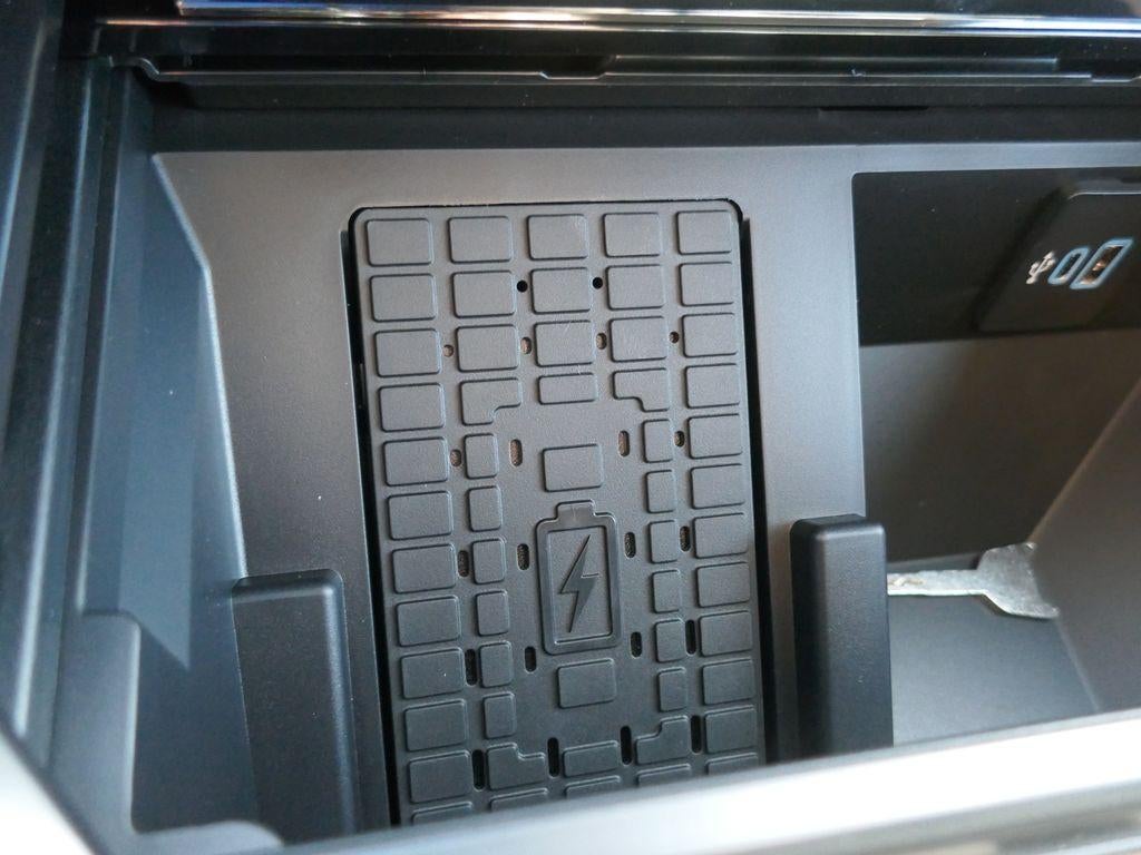 2026 Ford Super Duty F-550 DRW XL 4WD Crew Cab 179" WB 60" CA