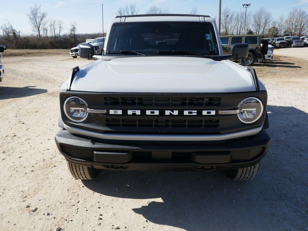 2026 Ford Bronco Base 4 Door 4x4