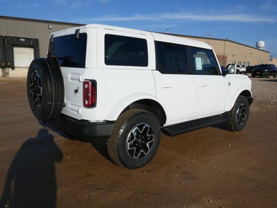 2025 Ford Bronco Outer Banks 4 Door 4x4