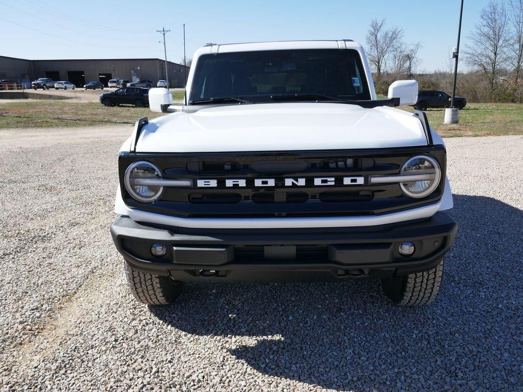 2026 Ford Bronco Outer Banks 4 Door 4x4