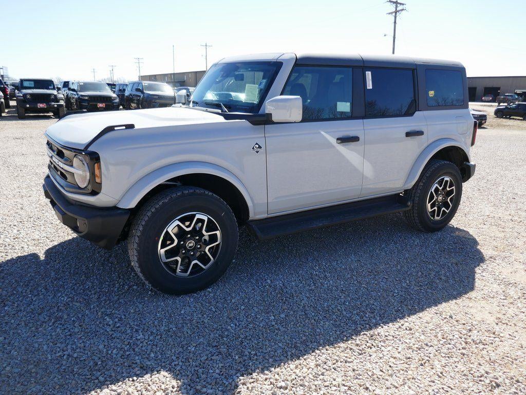 2026 Ford Bronco Outer Banks 4 Door 4x4