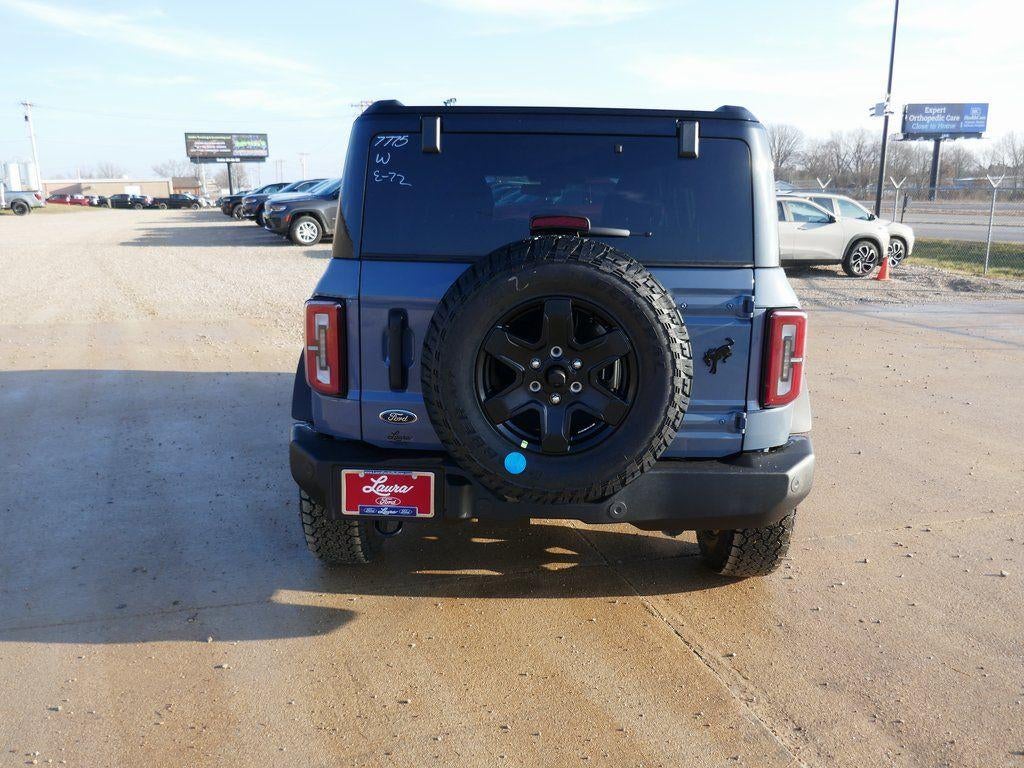 2025 Ford Bronco Outer Banks 4 Door 4x4