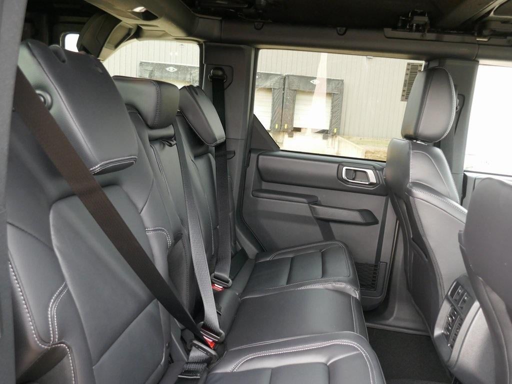 2025 Ford Bronco Outer Banks 4 Door 4x4