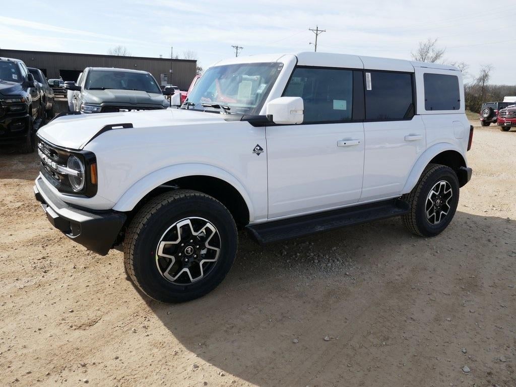 2025 Ford Bronco Outer Banks 4 Door 4x4