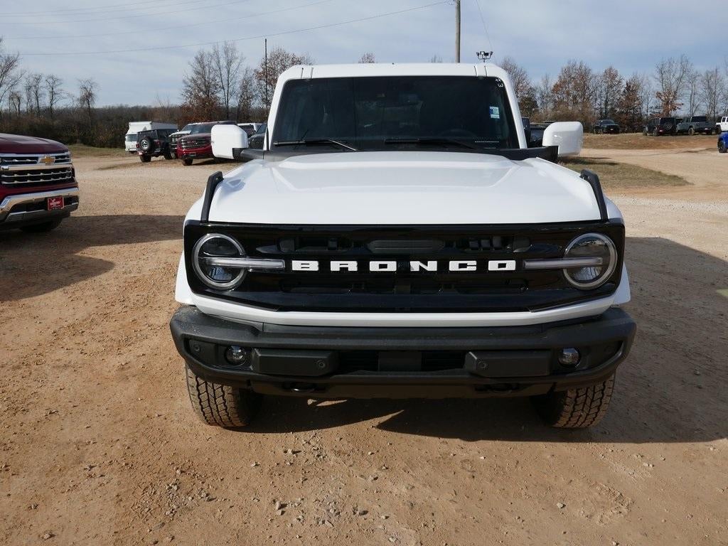 2025 Ford Bronco Outer Banks 4 Door 4x4