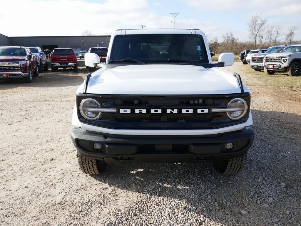 2025 Ford Bronco Outer Banks 4 Door 4x4
