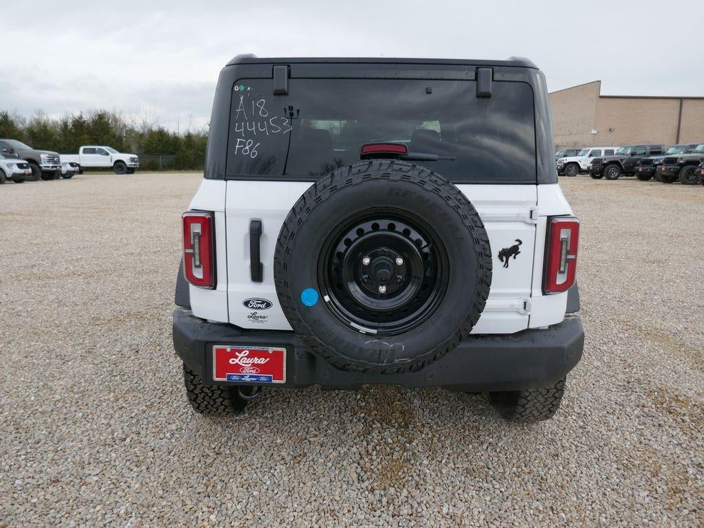 2026 Ford Bronco Outer Banks 4 Door 4x4