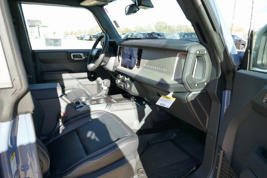2025 Ford Bronco Outer Banks 4 Door 4x4