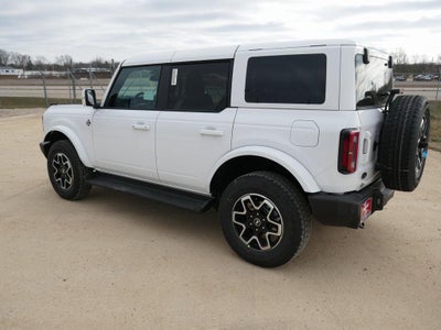 2025 Ford Bronco Outer Banks 4 Door 4x4