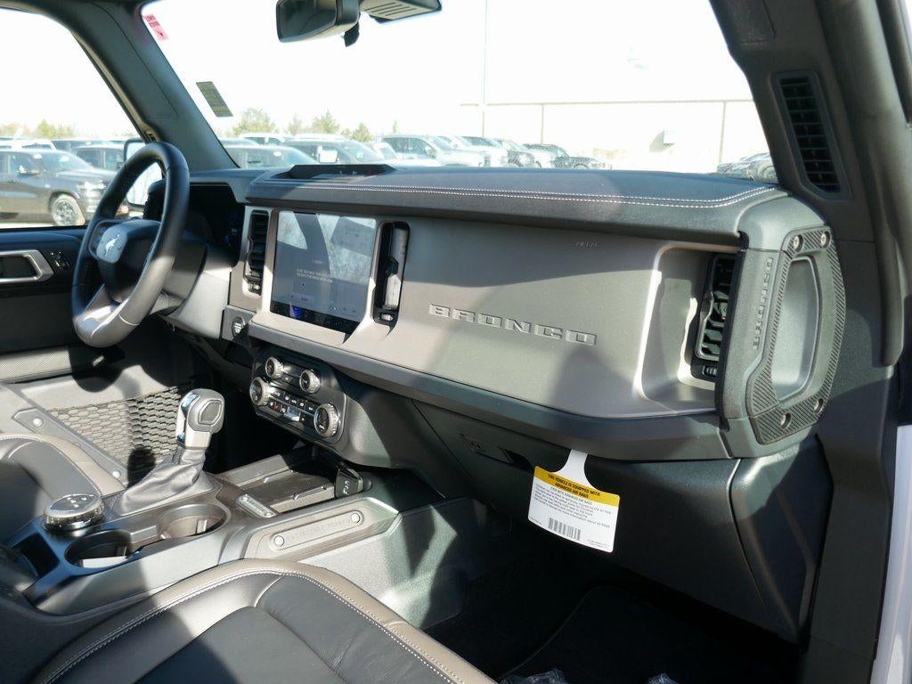 2025 Ford Bronco Outer Banks 4 Door 4x4