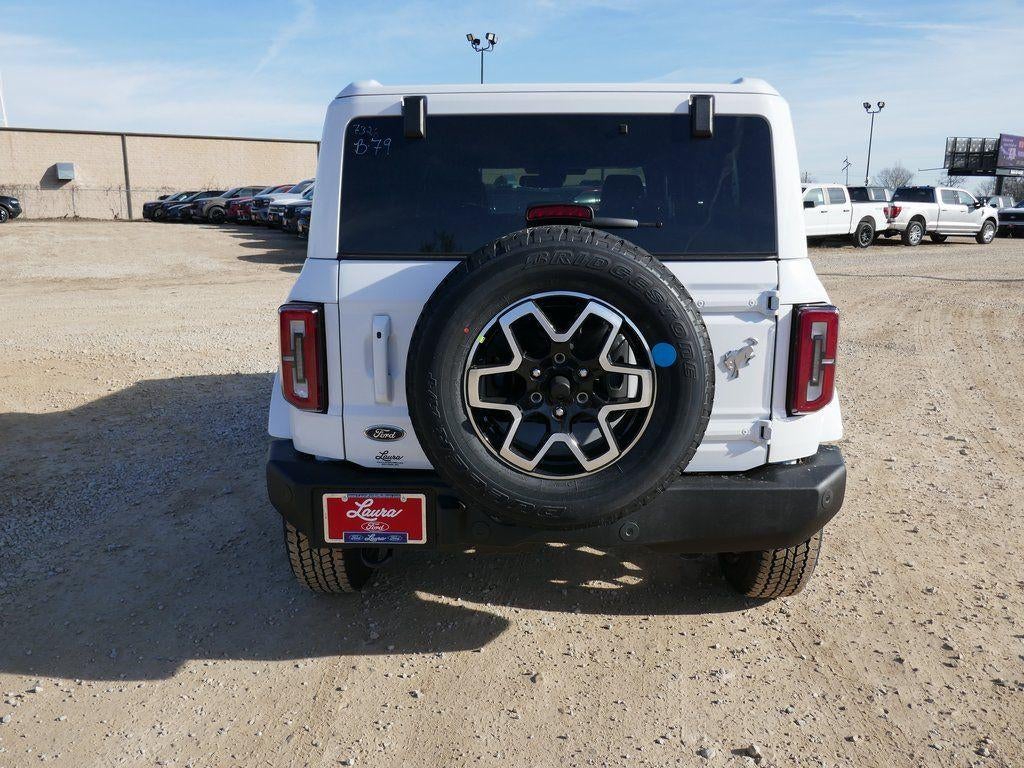 2025 Ford Bronco Outer Banks 4 Door 4x4