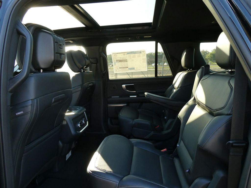 2027 Ford Expedition Max Platinum 4x4