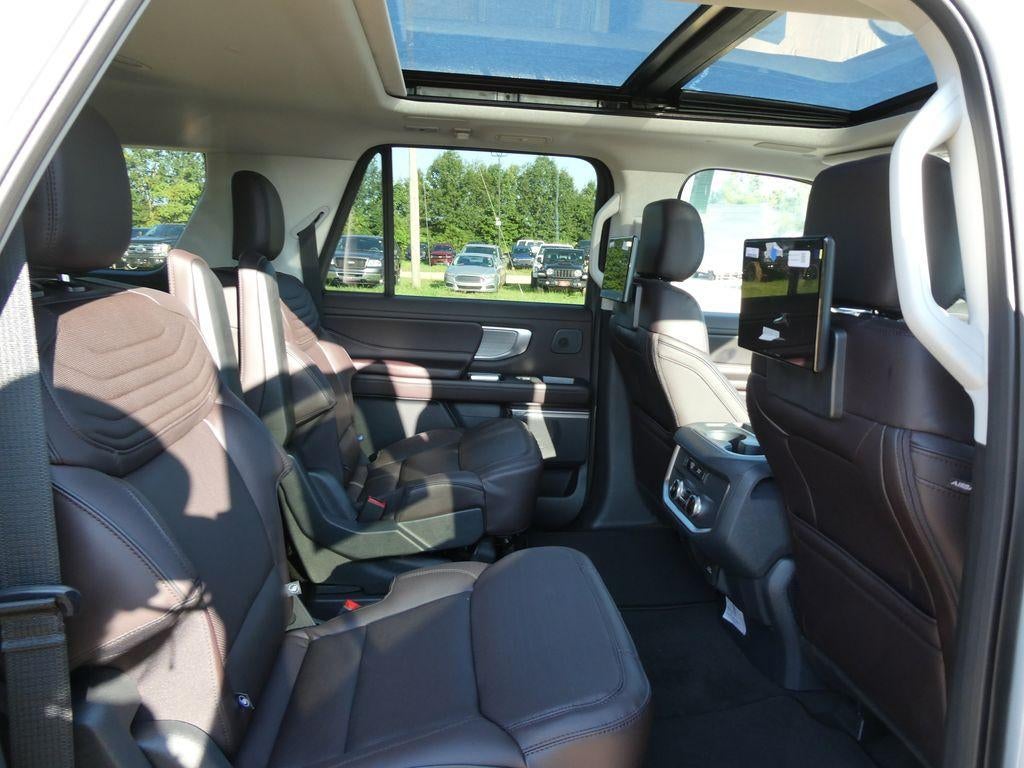 2027 Ford Expedition Max Platinum 4x4
