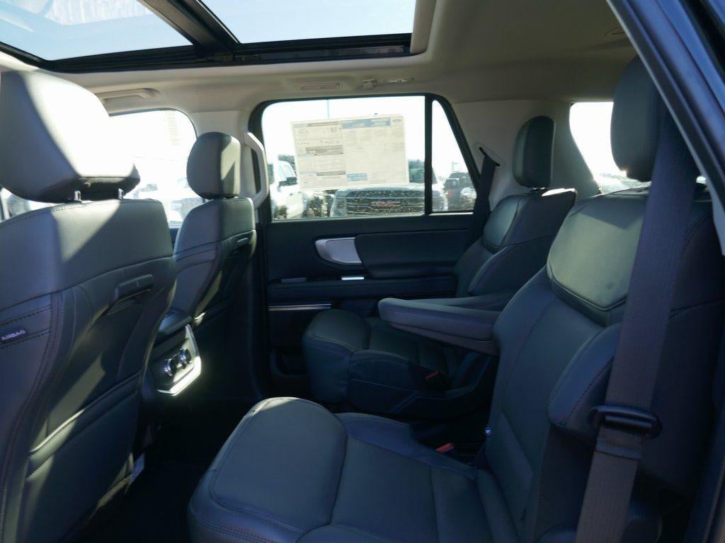 2026 Ford Expedition Active 4x4