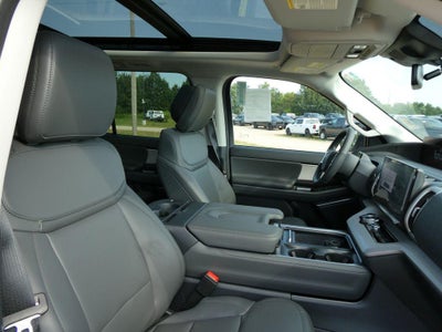 2027 Ford Expedition Active 4x4