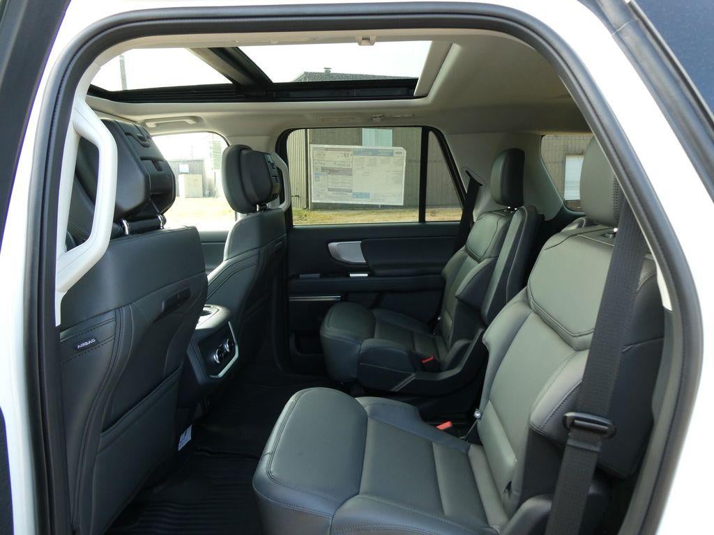 2027 Ford Expedition Active 4x4